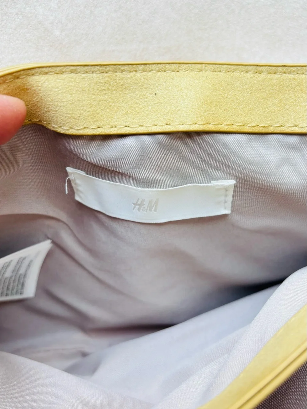 H&M Yellow Suede Crossbody Bag with Gold Chain Strap - Picture 9 of 13